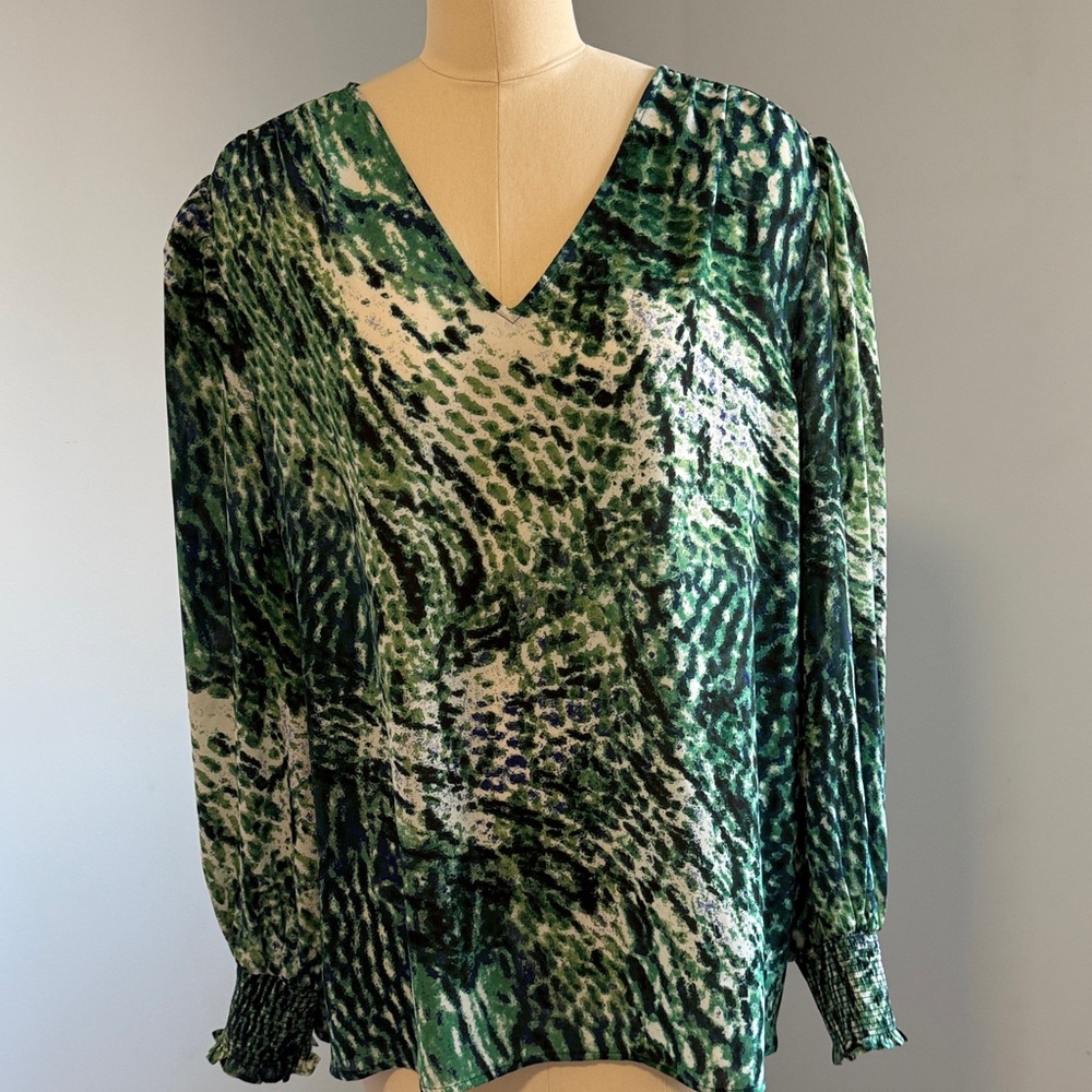 Bar III Green and Black Patterned Blouse SZXXL - Picture 7 of 14